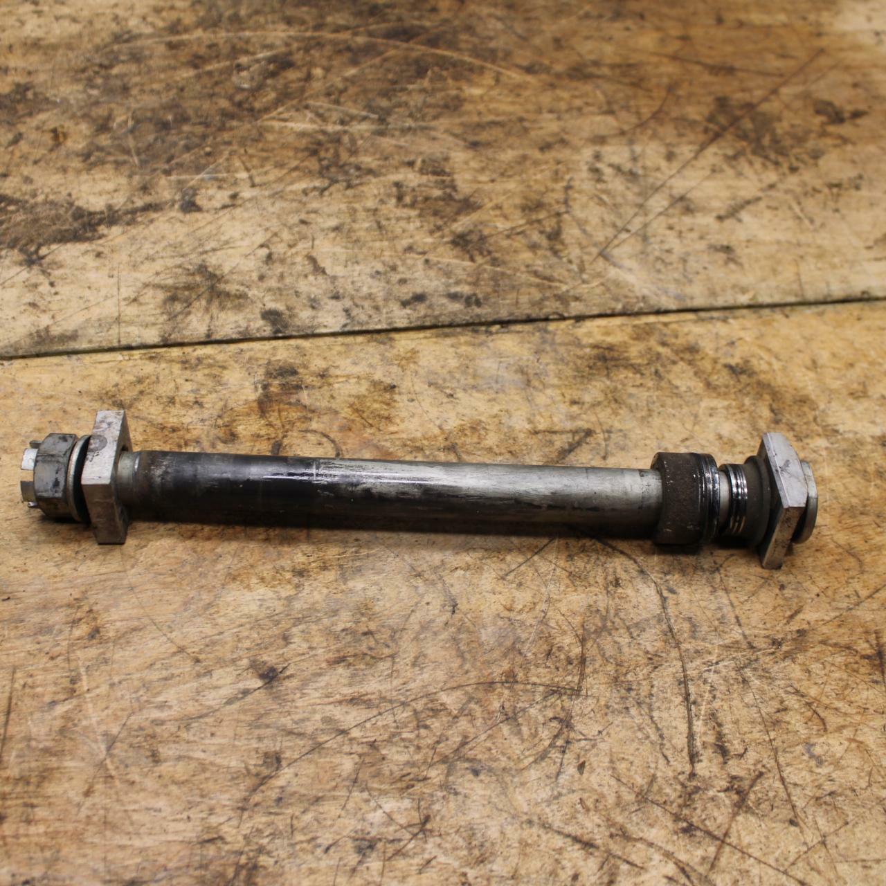 13-18 KAWASAKI NINJA ZX6R REAR AXLE BACK WHEEL RIM PIVOT BOLT AXEL BB349