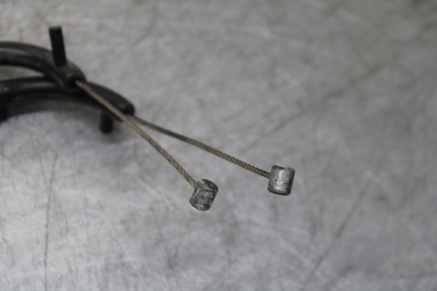 00-05 KAWASAKI NINJA ZX12R THROTTLE CABLES LINES BB121