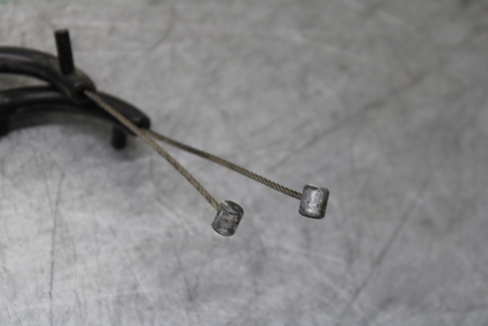 00-05 KAWASAKI NINJA ZX12R THROTTLE CABLES LINES BB121