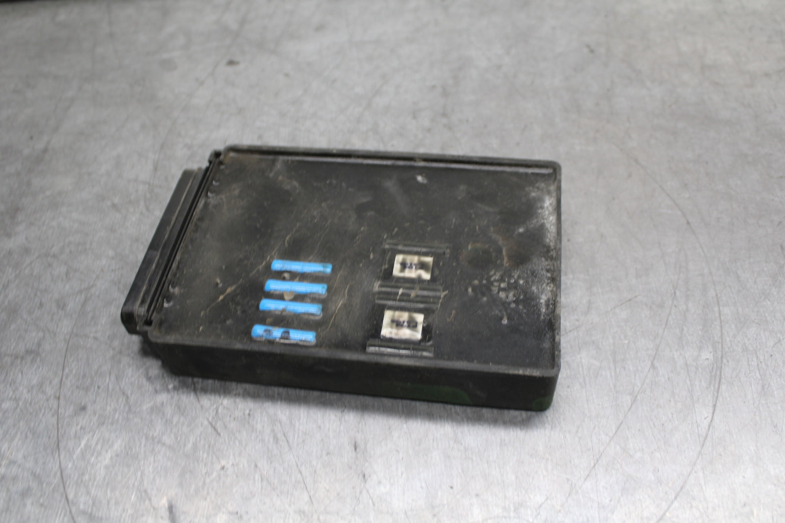 03-05 YAMAHA YZF R6  ECU COMPUTER CONTROLLER UNIT BLACK BOX ECM CDI BB751