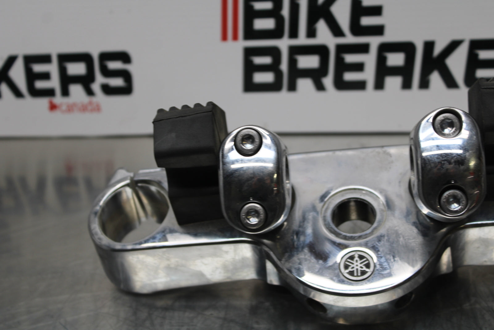 09 YAMAHA ROYAL STAR XVZ1300TF VENTURE FORKS UPPER TRIPLE TREE CLAMP BB151