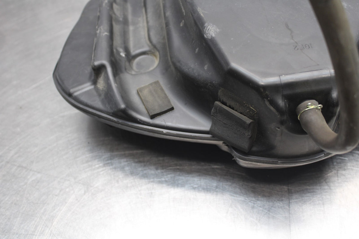 2006 Suzuki Boulevard C90 AIRBOX AIR INTAKE FILTER BOX BB849