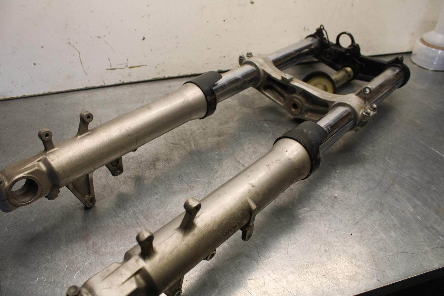 01-03 SUZUKI GSXR600/750 COMPLETE FRONT END FORKS SUSPENSION TRIPLE TREE BB633