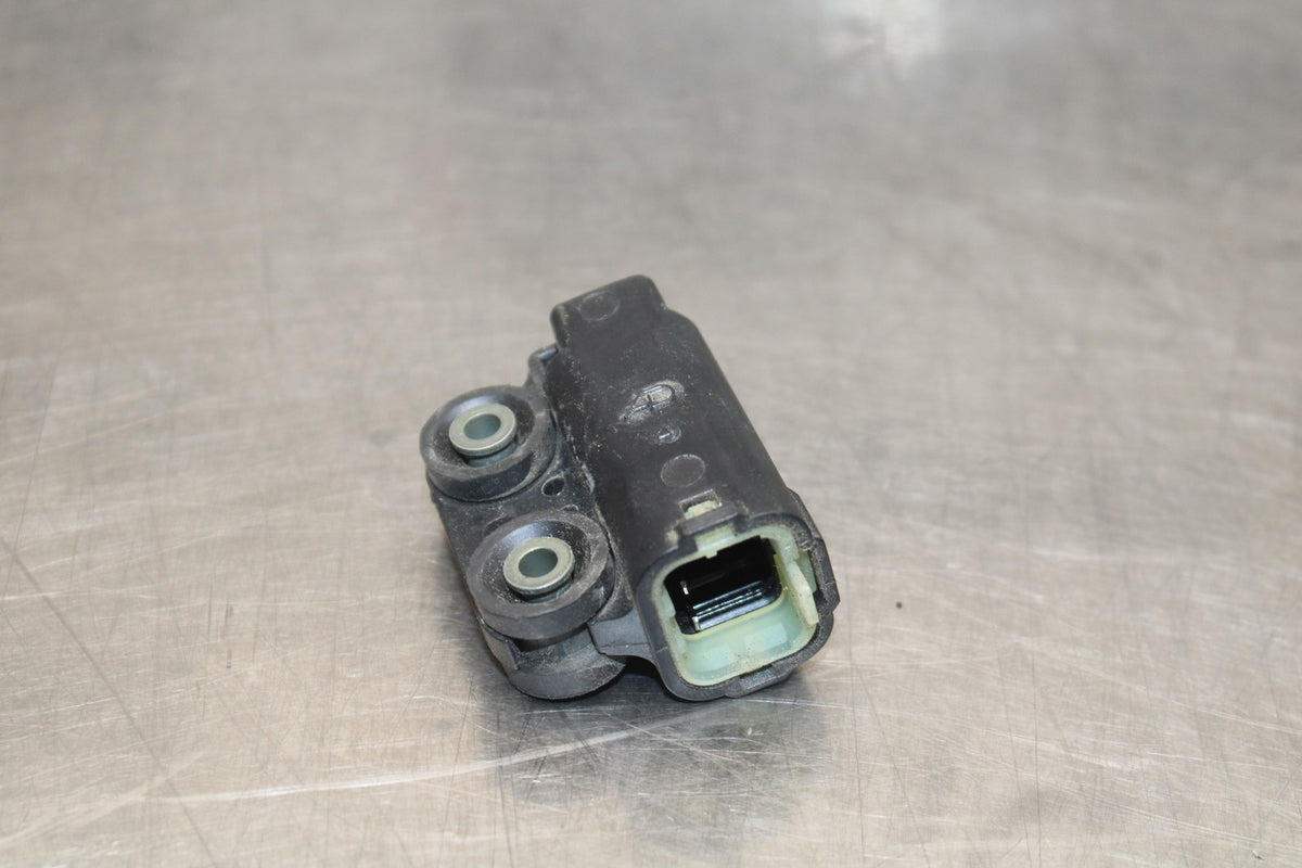 05 YAMAHA YZF R6 TIP OVER BANK ANGLE CRASH SENSOR SWITCH  BB814
