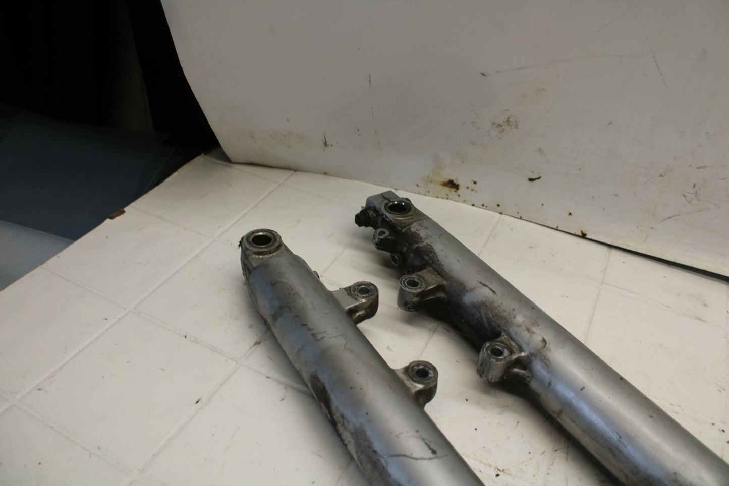 93 SUZUKI KATANA 600 GSX600F FRONT FORKS SHOCK SUSPENSION SET PAIR BB400