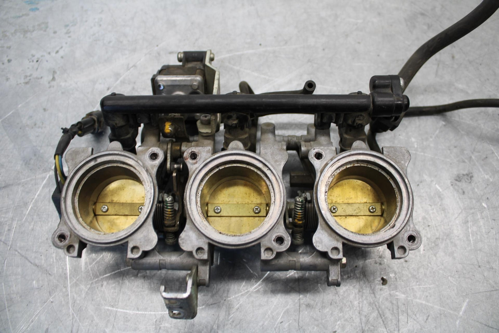 2006 Triumph Daytona 675 Triple MAIN FUEL INJECTORS / THROTTLE BODIES BB434