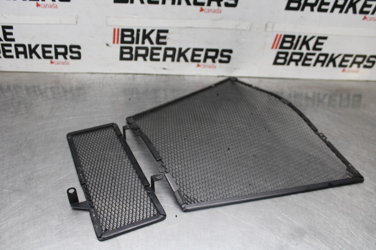 07-08 SUZUKI GSXR1000 ENGINE RADIATOR OIL COOLER GUARD COVER BB944