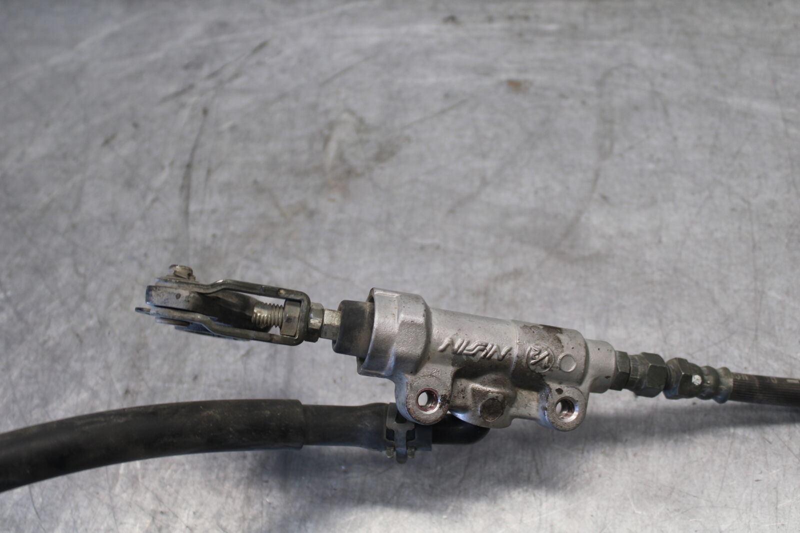 05-06 YAMAHA ROYAL STAR REAR BACK BRAKE MASTER CYLINDER W RESERVOIR BB697