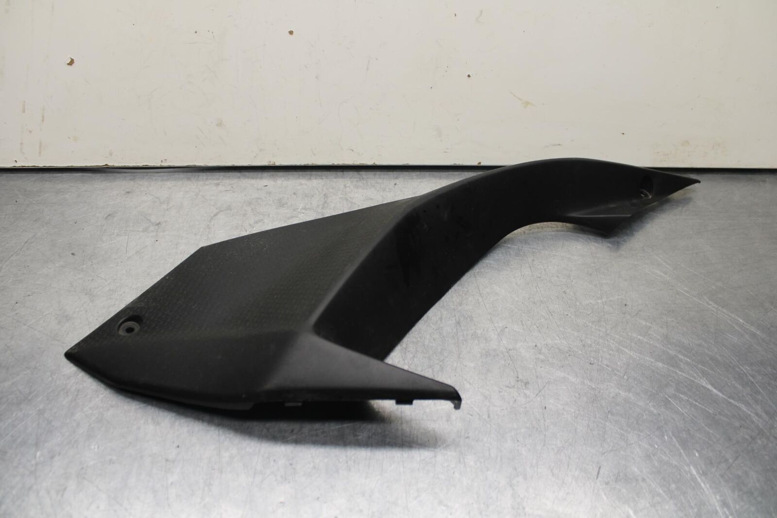 17-20 KAWASAKI NINJA 650 EX650 ABS RIGHT MID UPPER SIDE FAIRING COWL  BB88