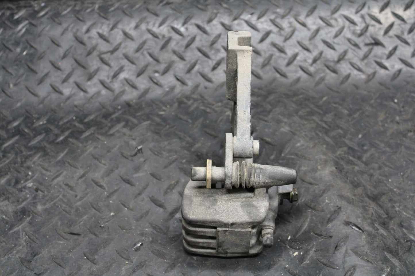 07-09 KAWASAKI VERSYS 650 REAR BACK BRAKE CALIPER W MOUNT BRACKET BB206