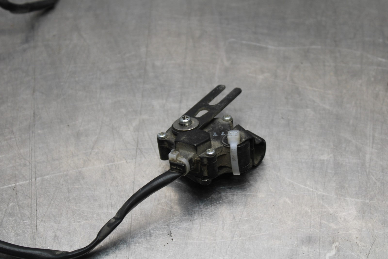 13-17 KAWASAKI NINJA 300 EX300 ABS KICKSTAND SIDE KICK STAND SENSOR BB187