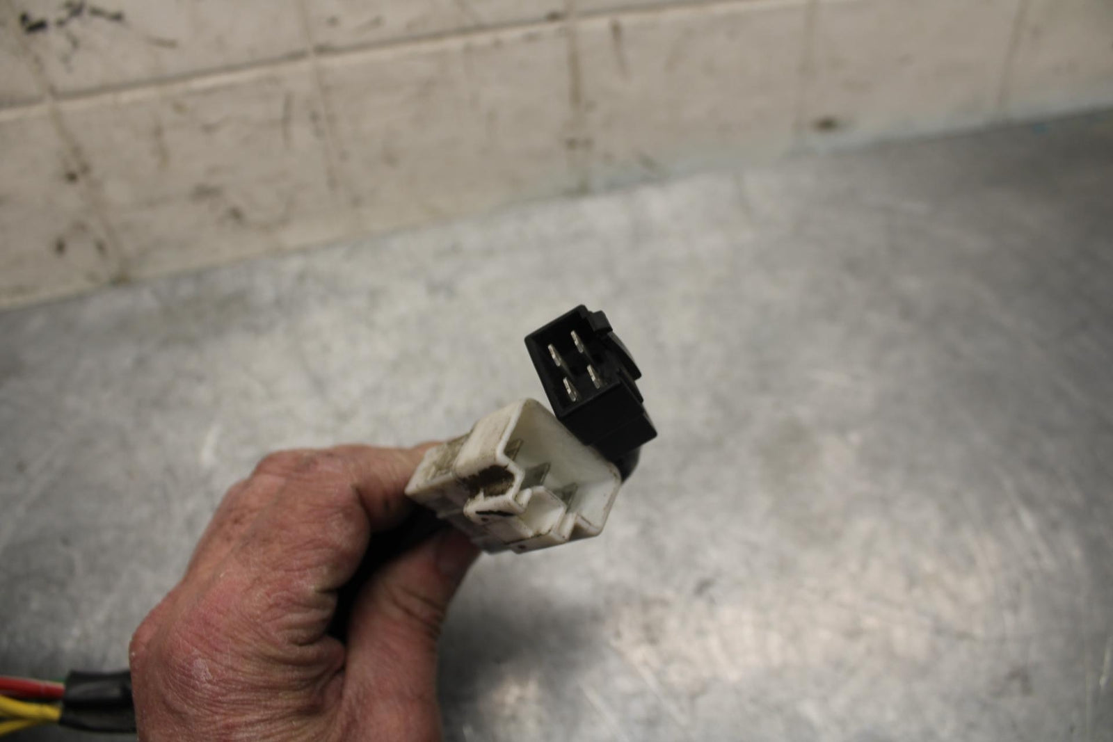 2009 Aprilia Shiver 750 SL750 RECTIFIER VOLTAGE REGULATOR BB506