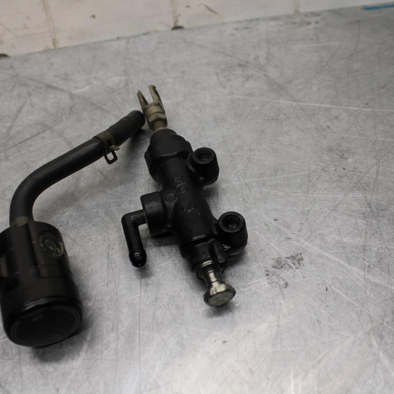 06-07 TRIUMPH DAYTONA 675 DAYTONA 675 REAR BACK BRAKE MASTER  BB441