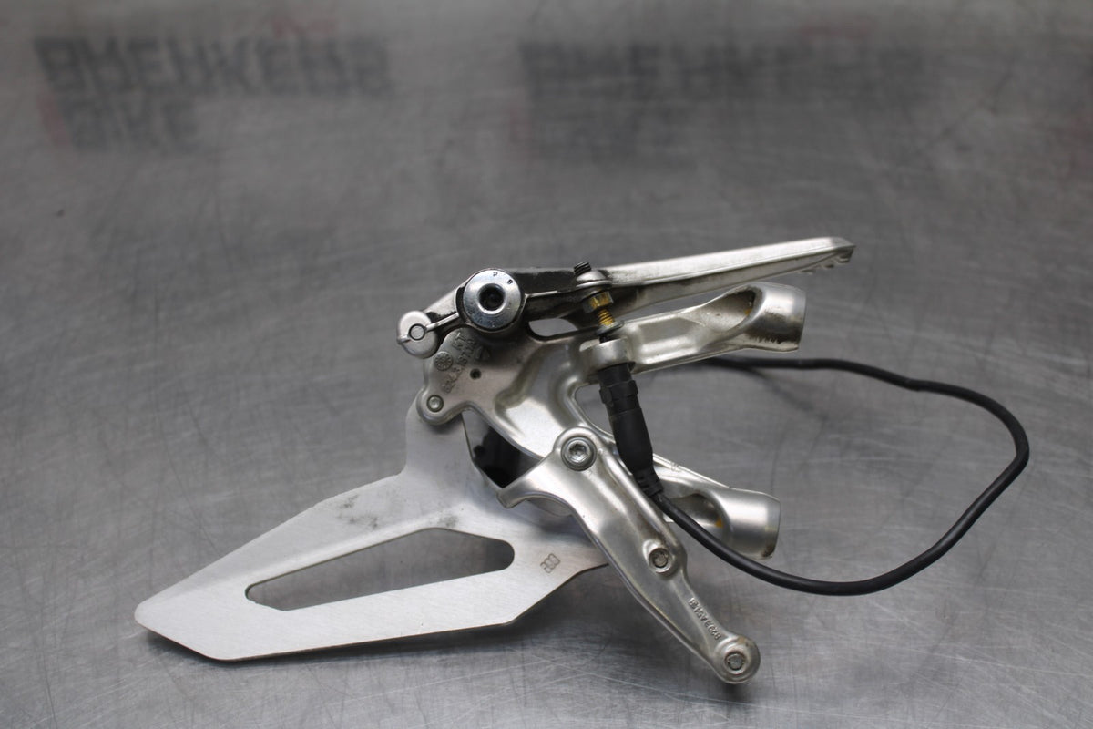 16 DUCATI 959 PANIGALE RIGHT REARSET REAR SET DRIVER FOOT PEG REST STOP BB912