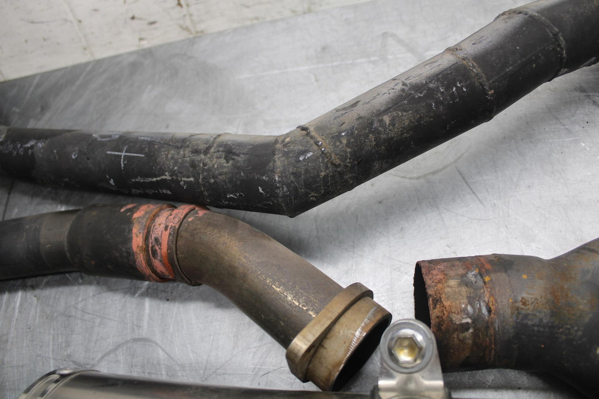 1998 Suzuki TL1000S AFTERMARKET FULL EXHAUST SYSTEM HEADERS PIPE MUFFLER BB508