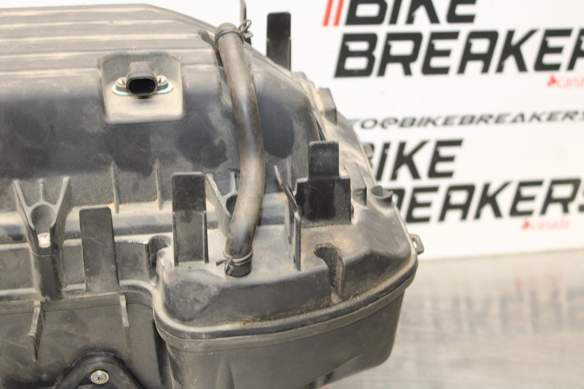08 APRILIA SHIVER 750 AIRBOX AIR INTAKE FILTER BOX BB551