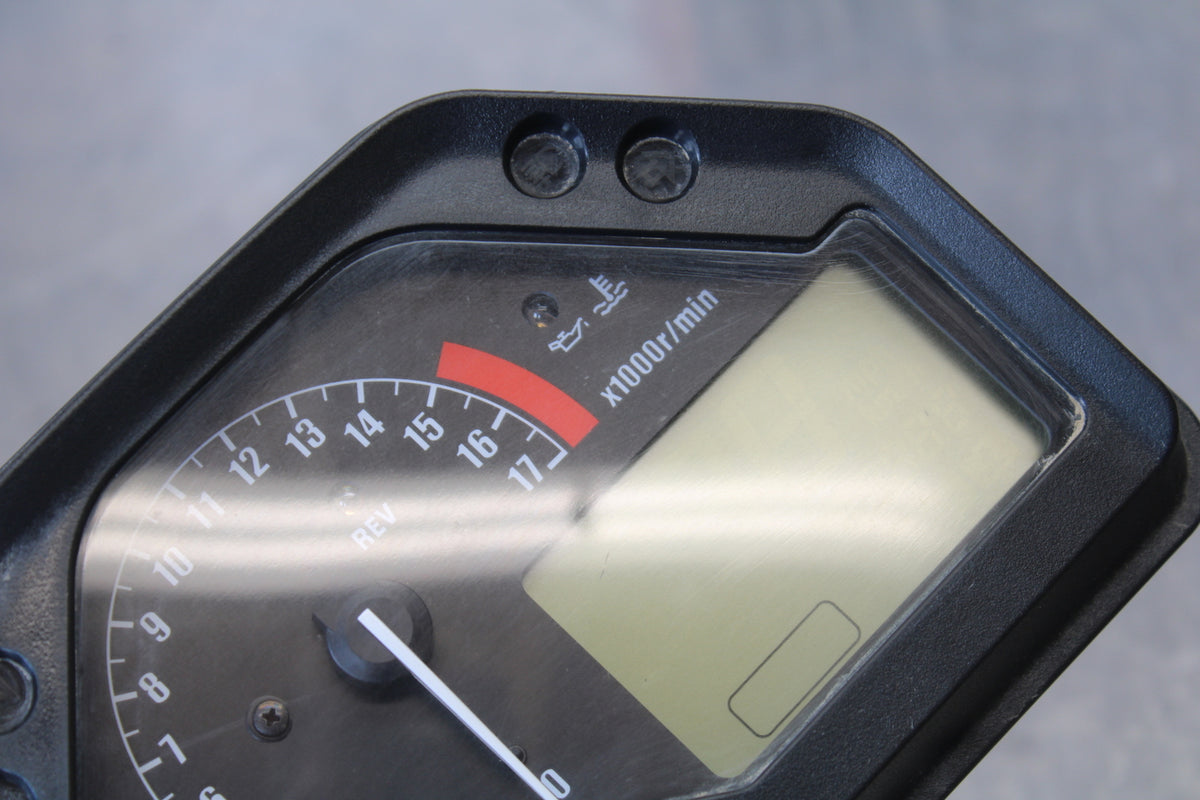 05-06 HONDA CBR600RR SPEEDO TACH GAUGES CLUSTER SPEEDOMETER TACHOMETER BB159