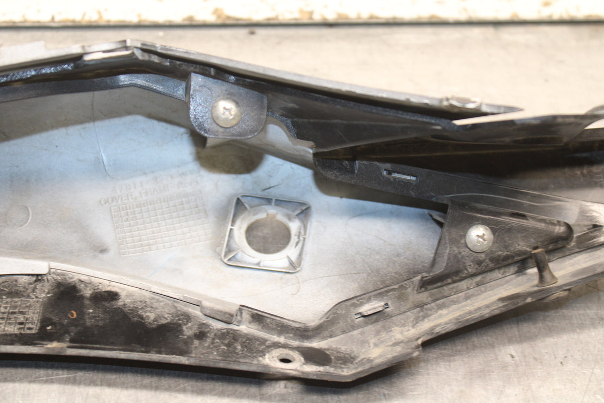 08-09 SUZUKI GSXR600 LEFT REAR BACK TAIL FAIRING COWL SHROUD BB728