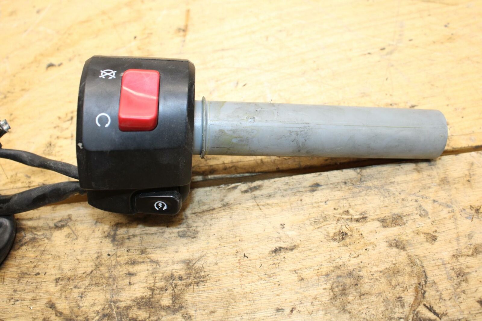 09-10 KAWASAKI ER-6N RIGHT CLIP ON HANDLE KILL OFF START SWITCH SWITCHES BB325