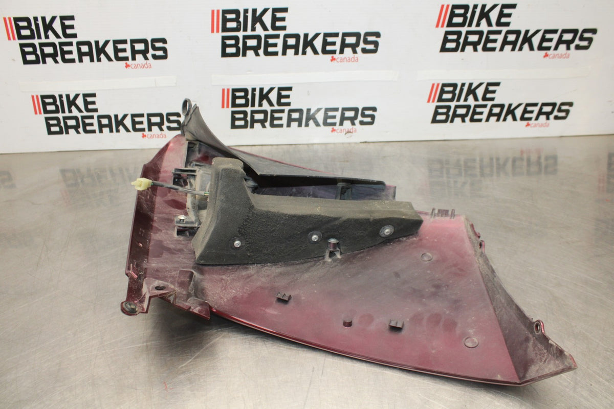 09 KAWASAKI CONCOURS 14 ZG1400B LEFT MID UPPER SIDE FAIRING COWL BB875