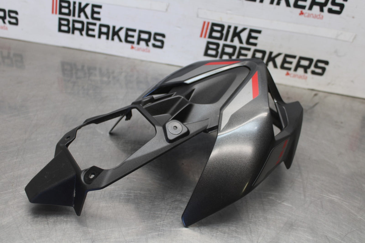 25 KAWASAKI Z900 FRONT UPPER NOSE FAIRING COWL SHROUD BB928