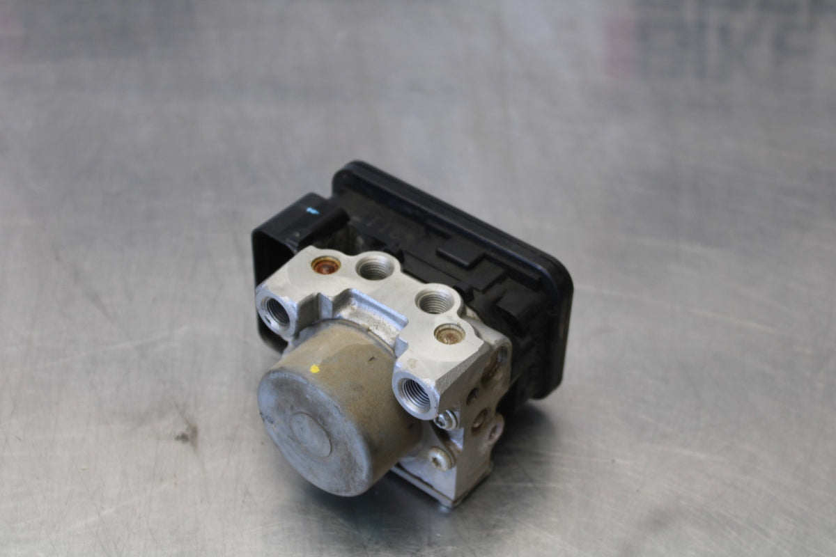 15 TRIUMPH TIGER 800 ABS PUMP UNIT MODULE BB873