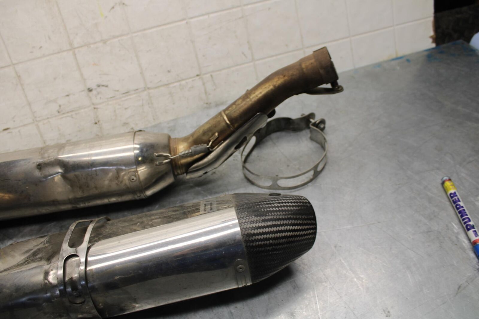 2008 Suzuki GSXR1000 YOSHIMURA EXHAUST PIPE MUFFLER SLIP ON CAN SILENCER BB519