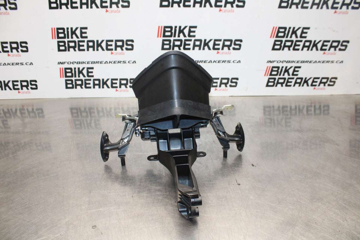 23-24 KAWASAKI NINJA ZX14R NEW!! UPPER FAIRING MIRROR GAUGES STAY BRACKET BB764