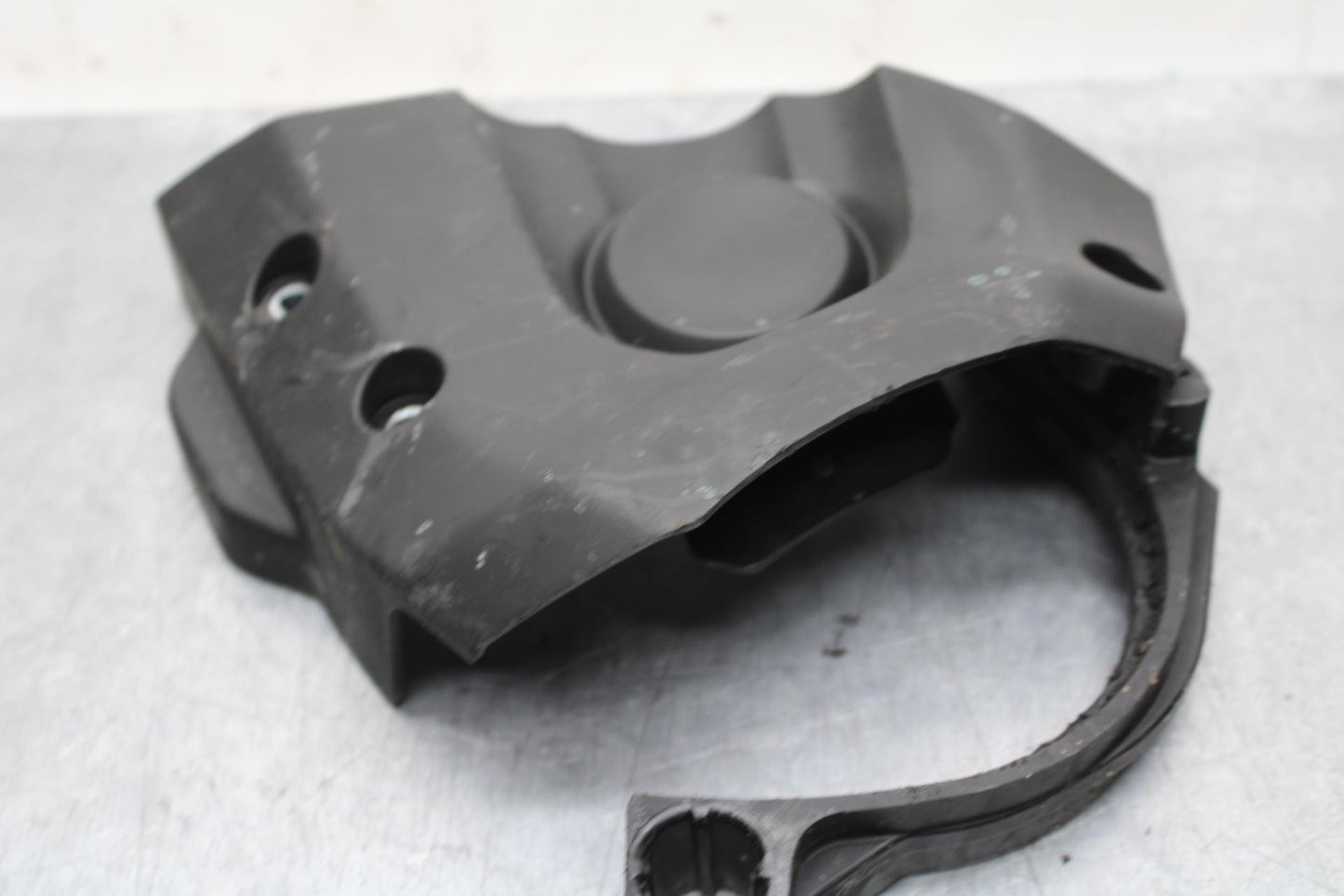22-23 YAMAHA YZF R7 ENGINE SPROCKET COVER BB583