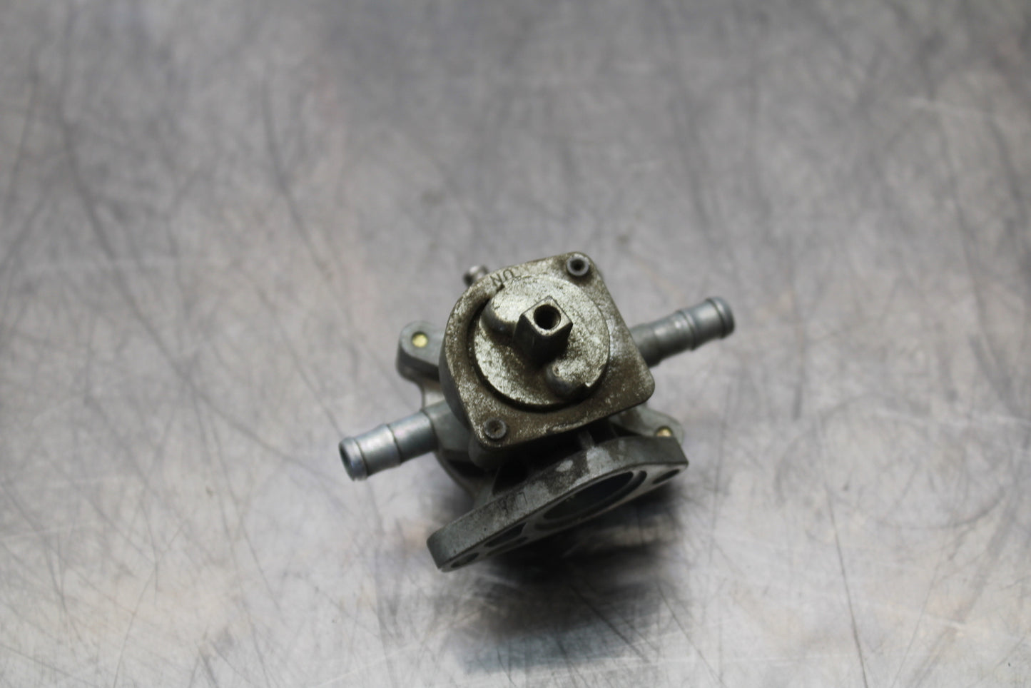 98-05 HONDA SUPER HAWK 1000 VTR1000F FUEL GAS TANK PETCOCK SHUT VALVE BB152