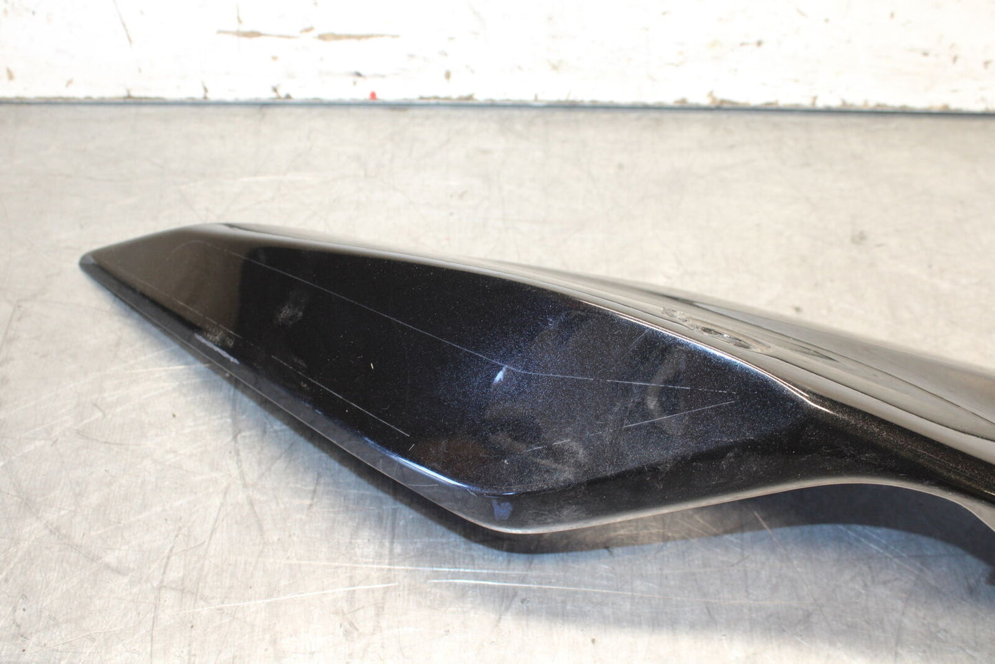 19-22 KAWASAKI Z400 LEFT REAR BACK TAIL FAIRING COWL SHROUD BB708