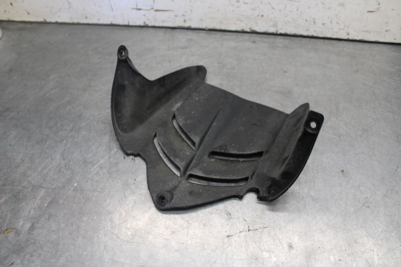 09-12 KAWASAKI NINJA ZX6R REAR BACK WHEEL TIRE HUGGER FENDER 35023-0171 BB698