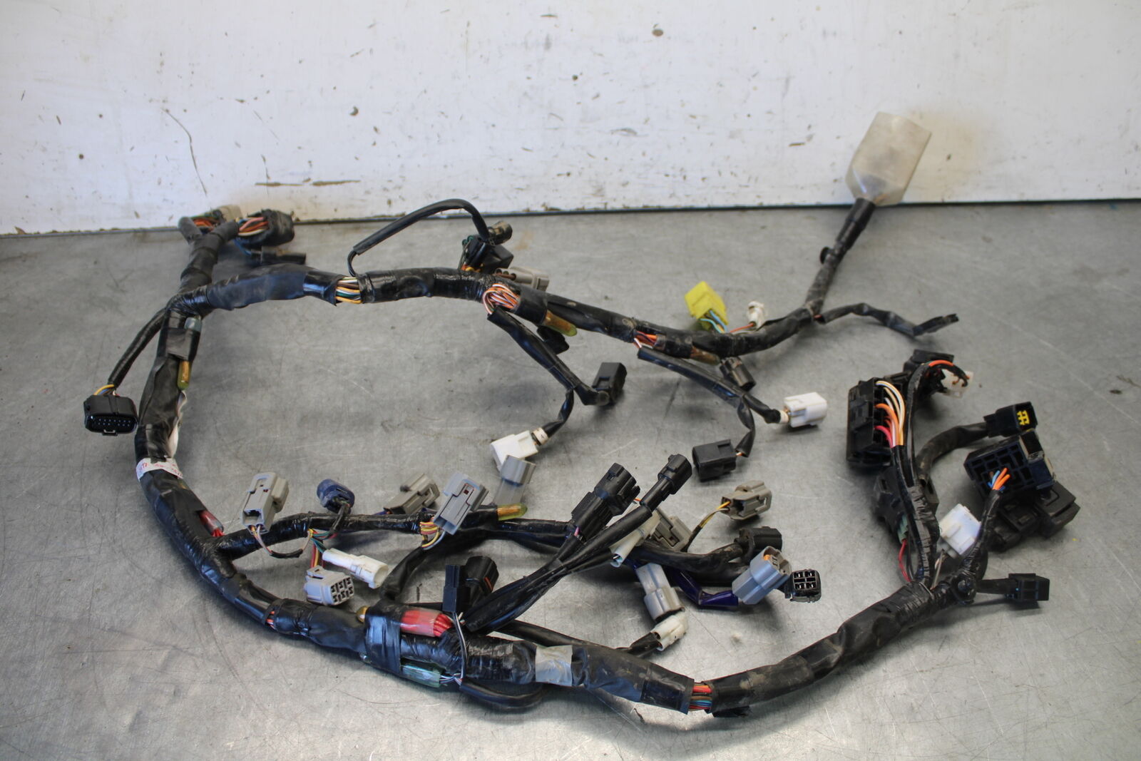 11-24 SUZUKI GSXR750 MAIN ENGINE WIRING HARNESS MOTOR WIRE LOOM BB687