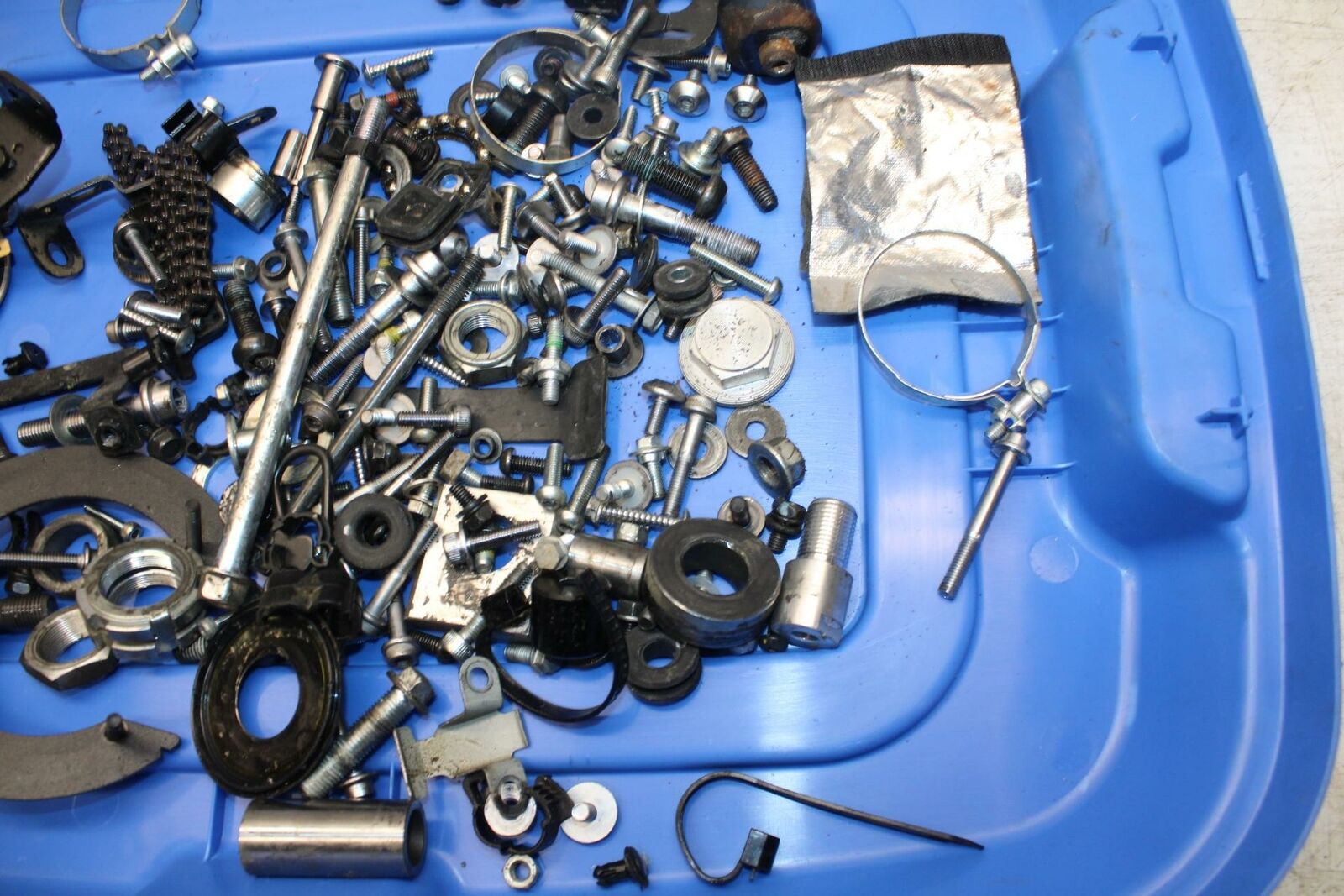 16-21 YAMAHA XSR900 ENGINE MOUNTING BOLTS HARDWARE MOTOR SCREWS BB370