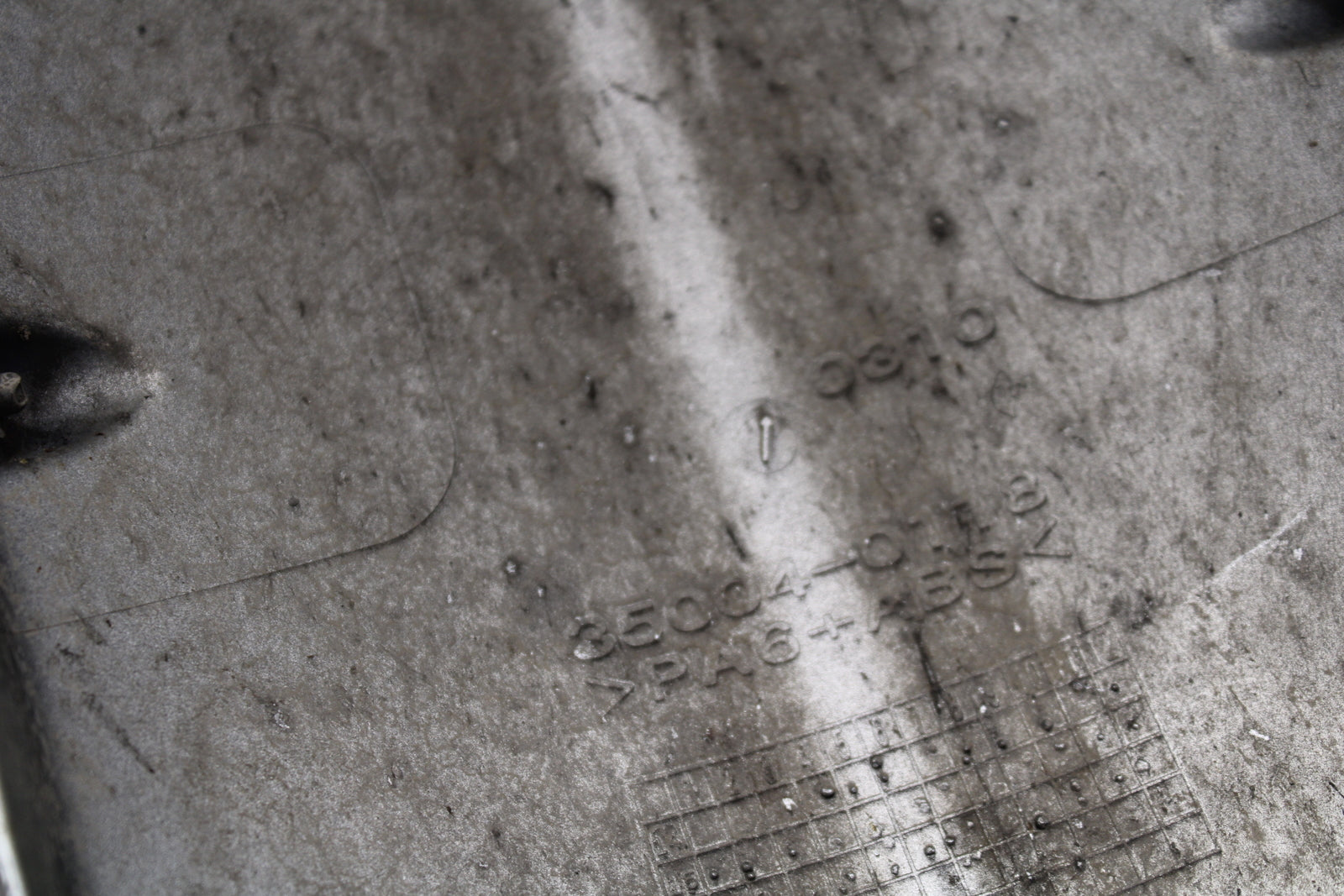 13-18 KAWASAKI NINJA ZX6R FRONT WHEEL FENDER COWL FAIRING 35004-0310-60S BB666