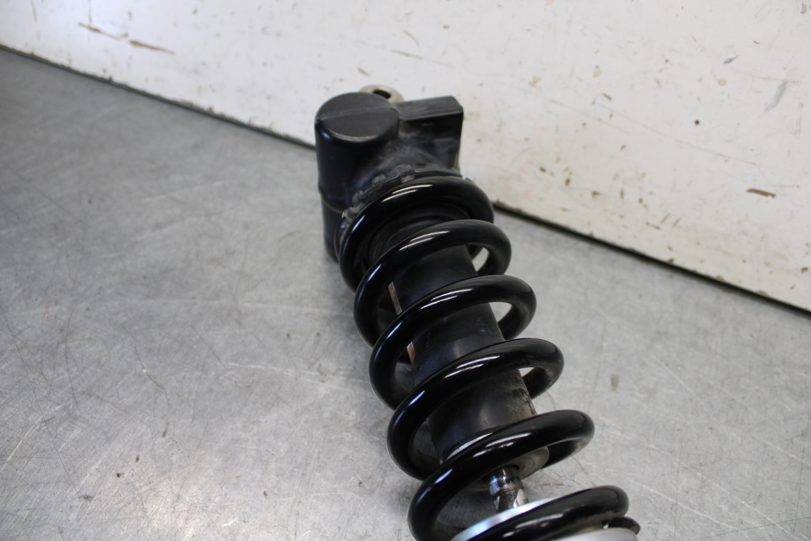 16 KAWASAKI NINJA ZX10R REAR BACK SHOCK ABSORBER SUSPENSION 45014-0515-52J BB650