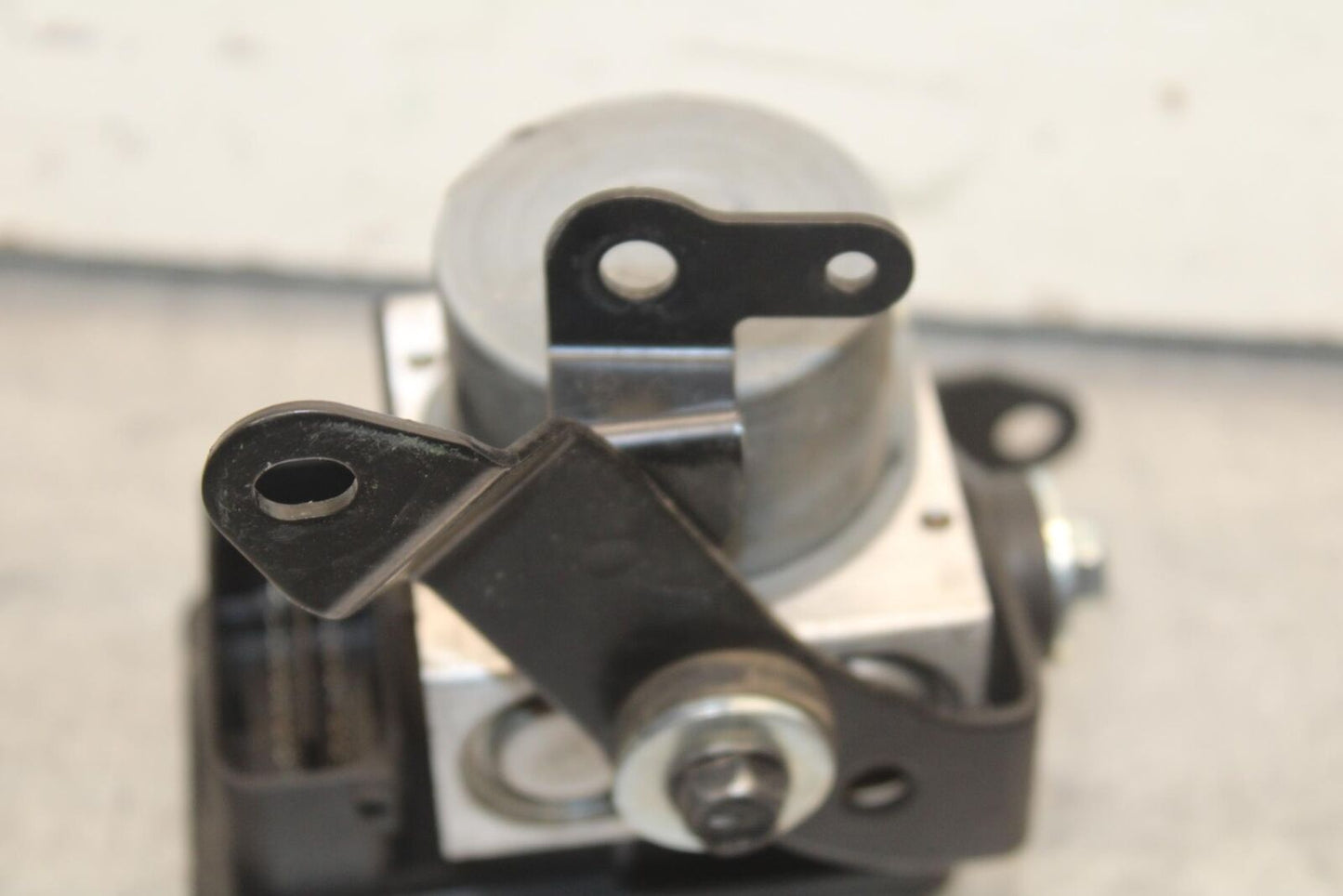 12-17 KAWASAKI ER-6N Z650 ABS PUMP UNIT MODULE BB607