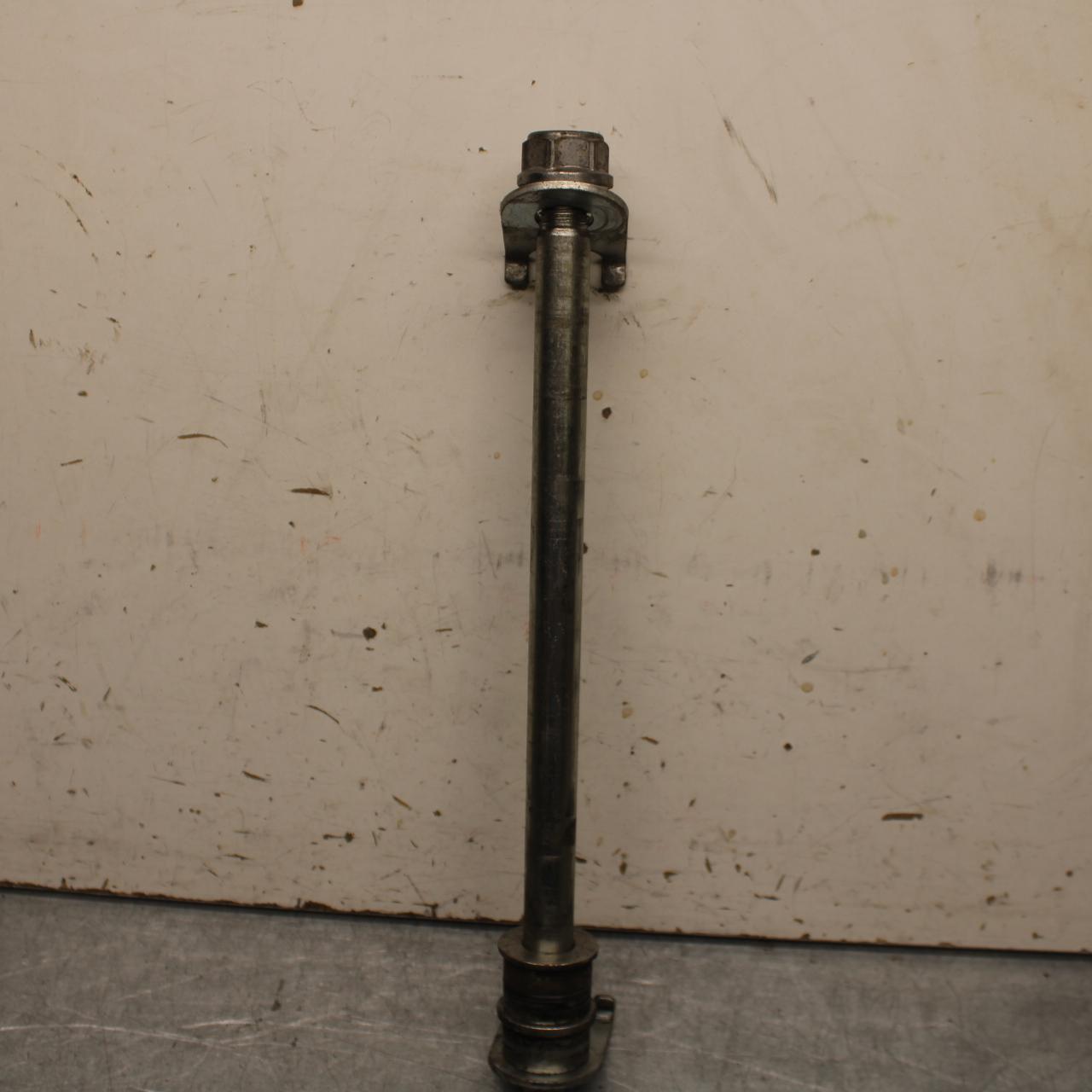 15-18 HONDA CB300FA REAR AXLE BACK WHEEL RIM PIVOT BOLT AXEL BB646