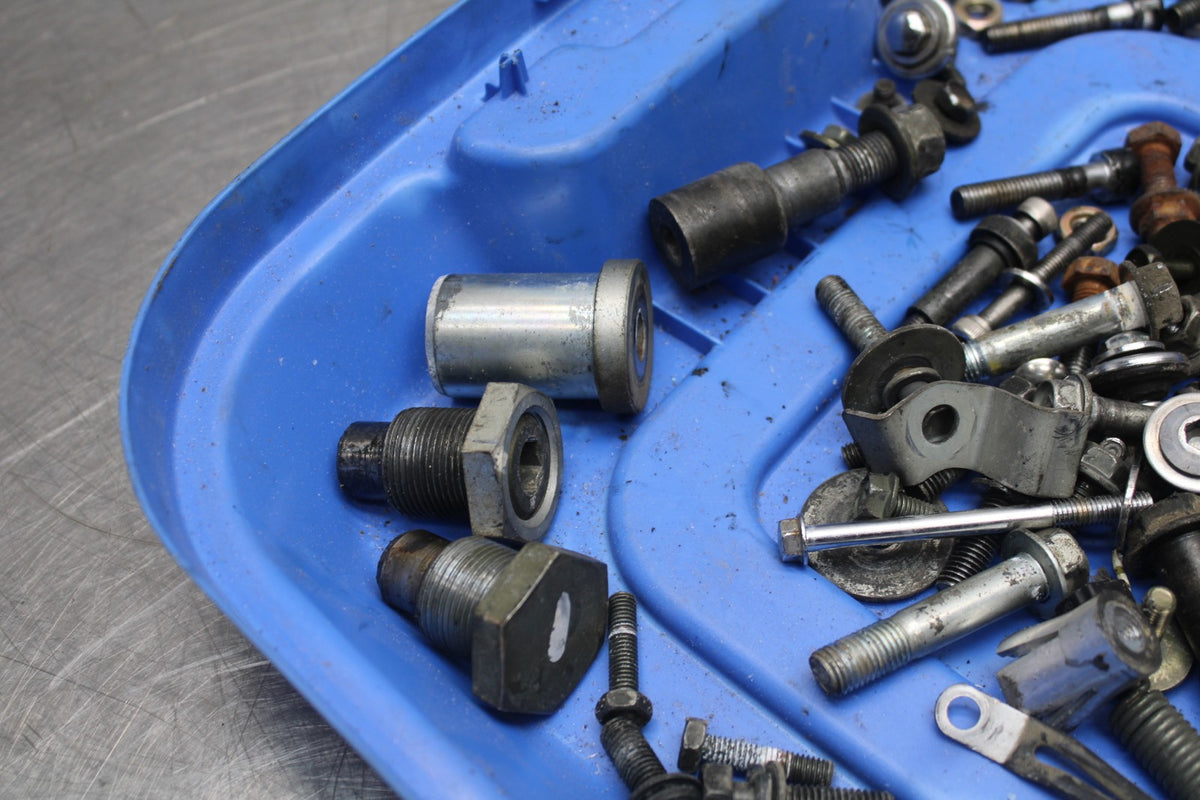 2006 Suzuki Boulevard C90  BOLTS HARDWARE MOTOR SCREWS BB849