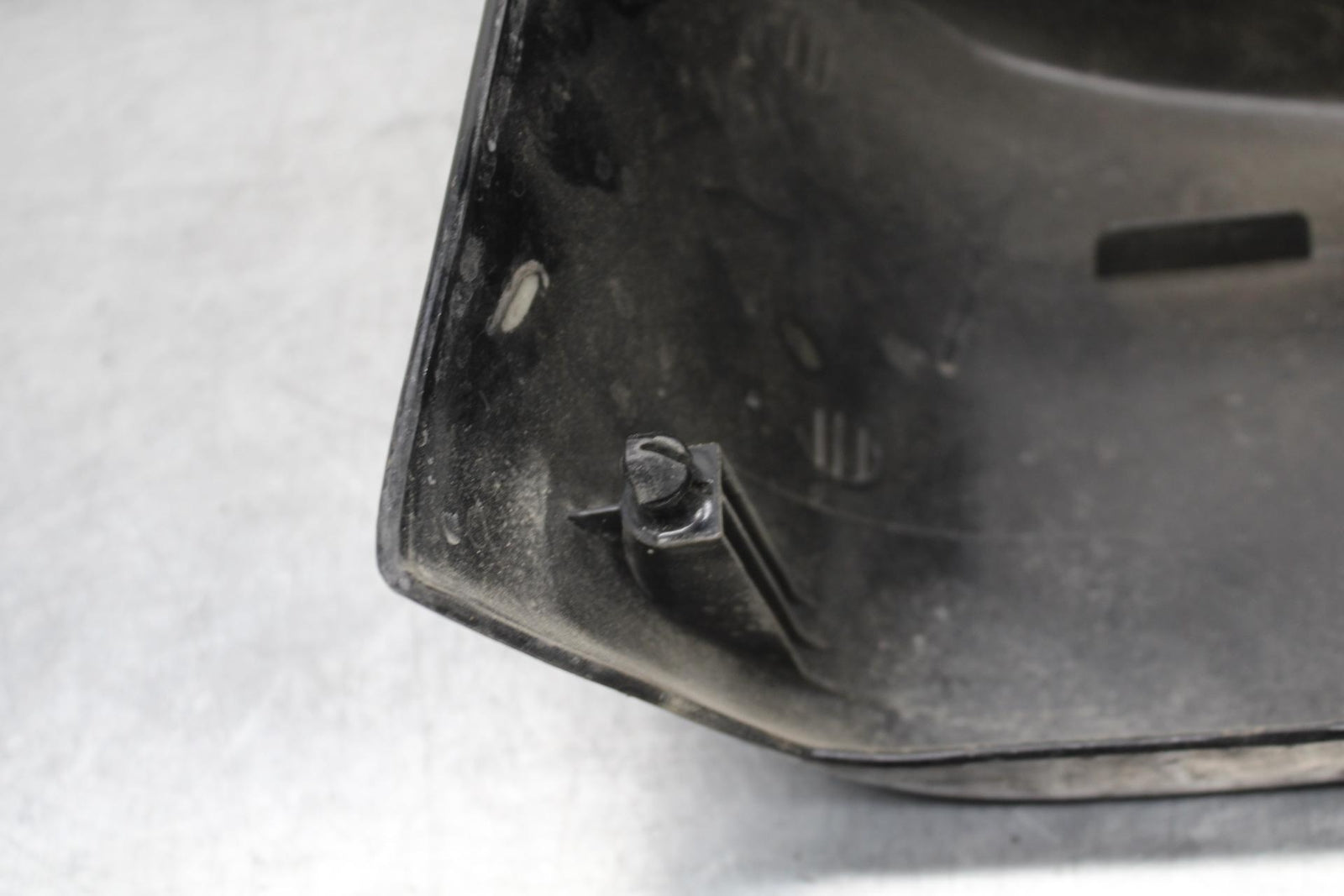 97-03 HONDA SHADOW ACE 750 VT750C RIGHT SIDE COVER PANEL COWL FAIRING BB618