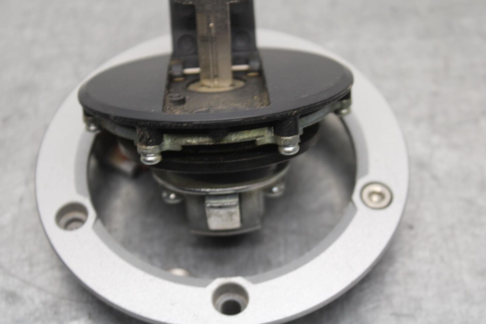 11-24 SUZUKI GSXR  600 750 FUEL TANK GAS CAP BB630