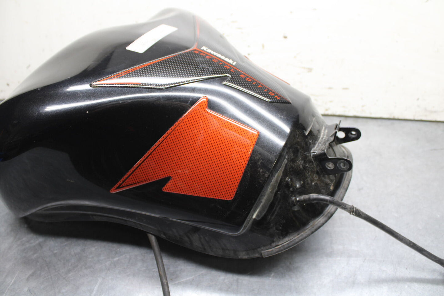 12-13 KAWASAKI Z1000 GAS TANK FUEL CELL PETROL RESERVOIR BB743
