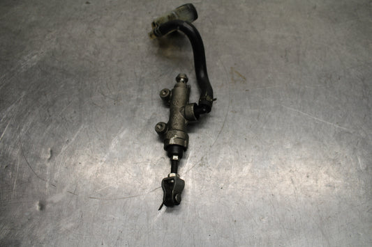 08-10 SUZUKI GSXR 600 REAR BACK BRAKE MASTER CYLINDER W RESERVOIR BB116
