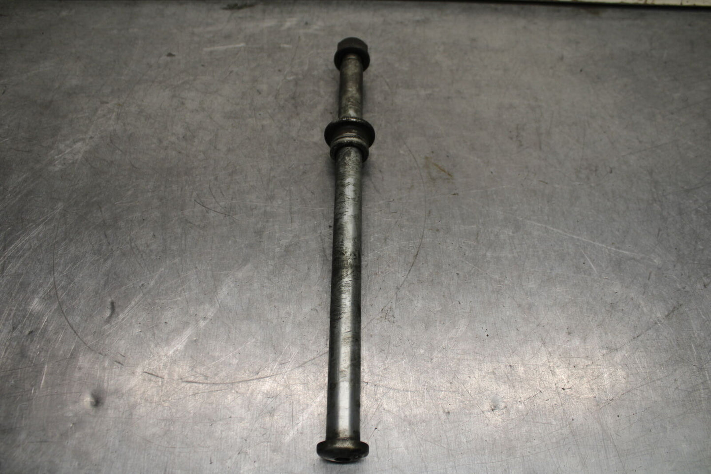 1998 Honda Valkyrie 1500 GL1500C REAR AXLE BACK WHEEL RIM PIVOT BOLT AXEL BB116