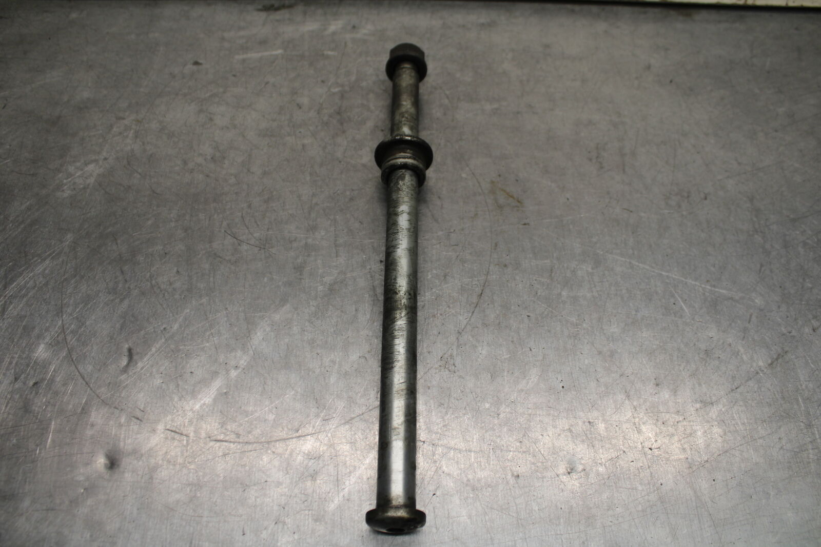 1998 Honda Valkyrie 1500 GL1500C REAR AXLE BACK WHEEL RIM PIVOT BOLT AXEL BB116