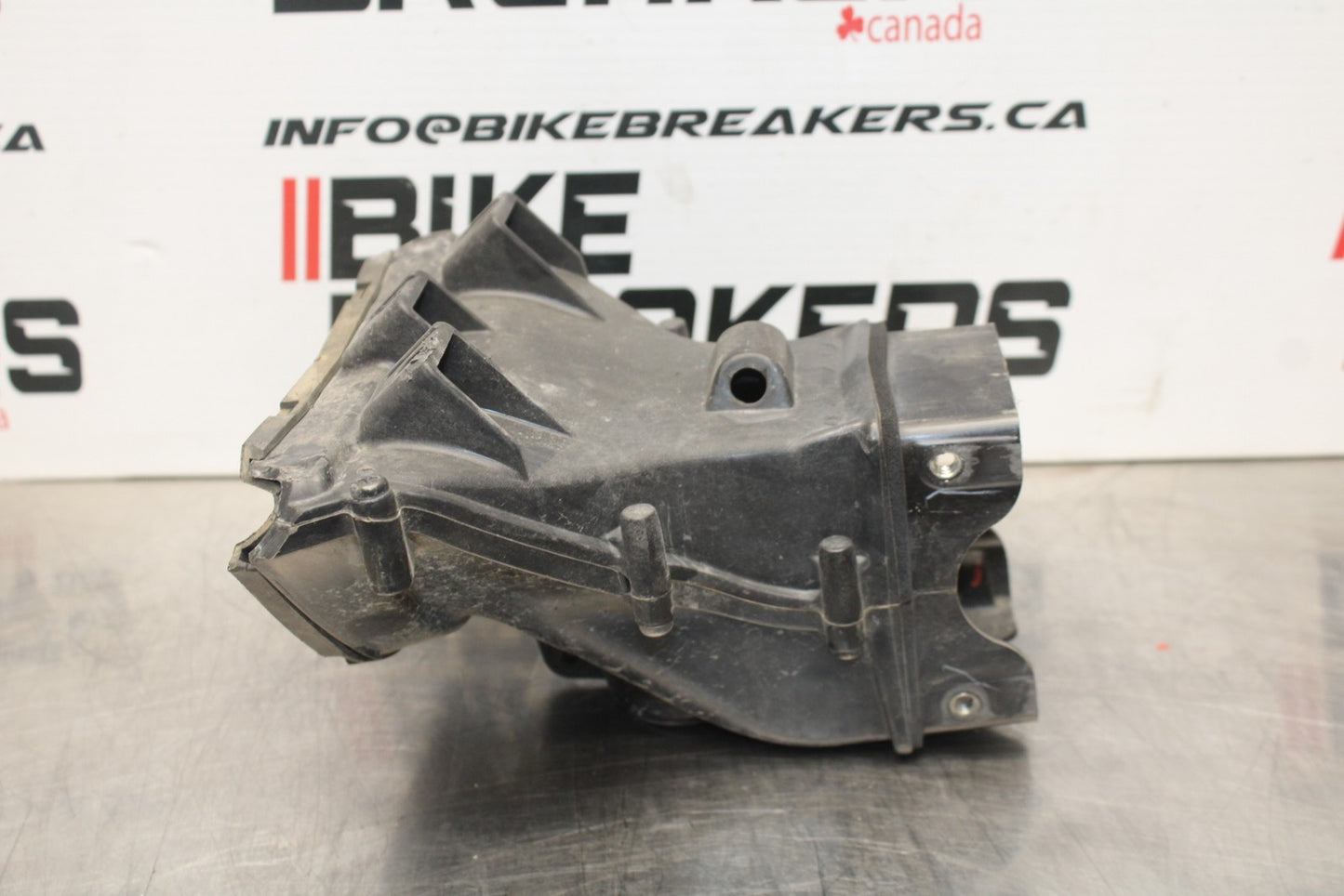 08 KAWASAKI NINJA ZX10R RAM AIR INTAKE TUBE DUCT BB201