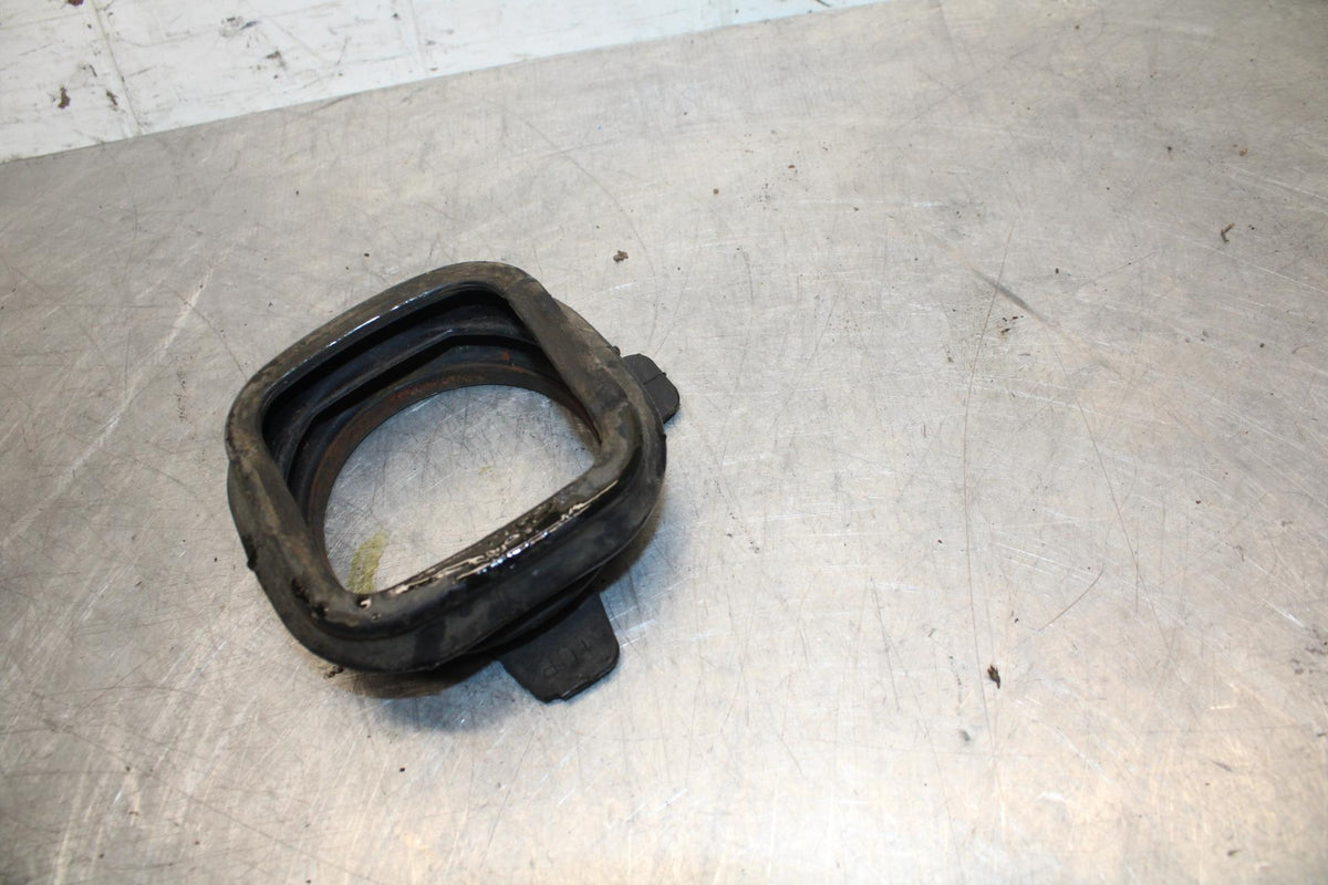 84-85 HONDA V65 SABRE DRIVE SHAFT  COVER RUBBER SEAL BB05