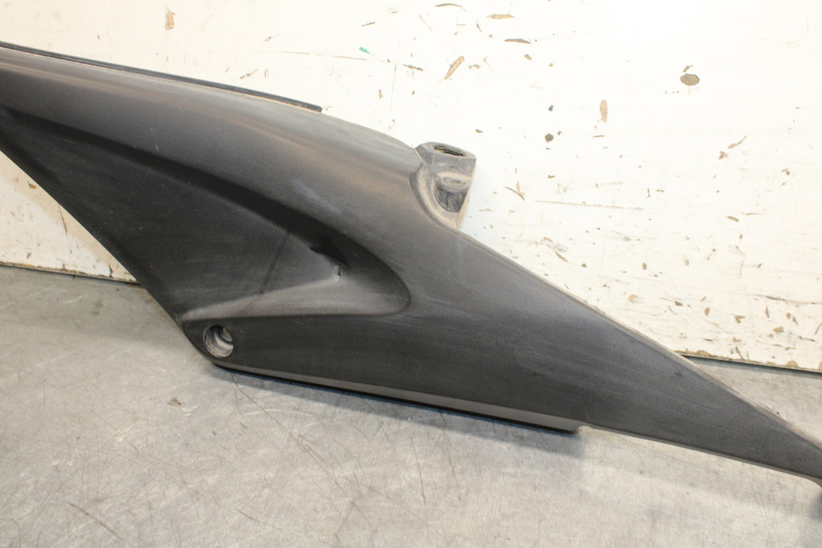 05-06 HONDA CBR600RR LEFT FRONT SIDE SEAT SADDLE PANEL TRIM COWL FAIRING BB739