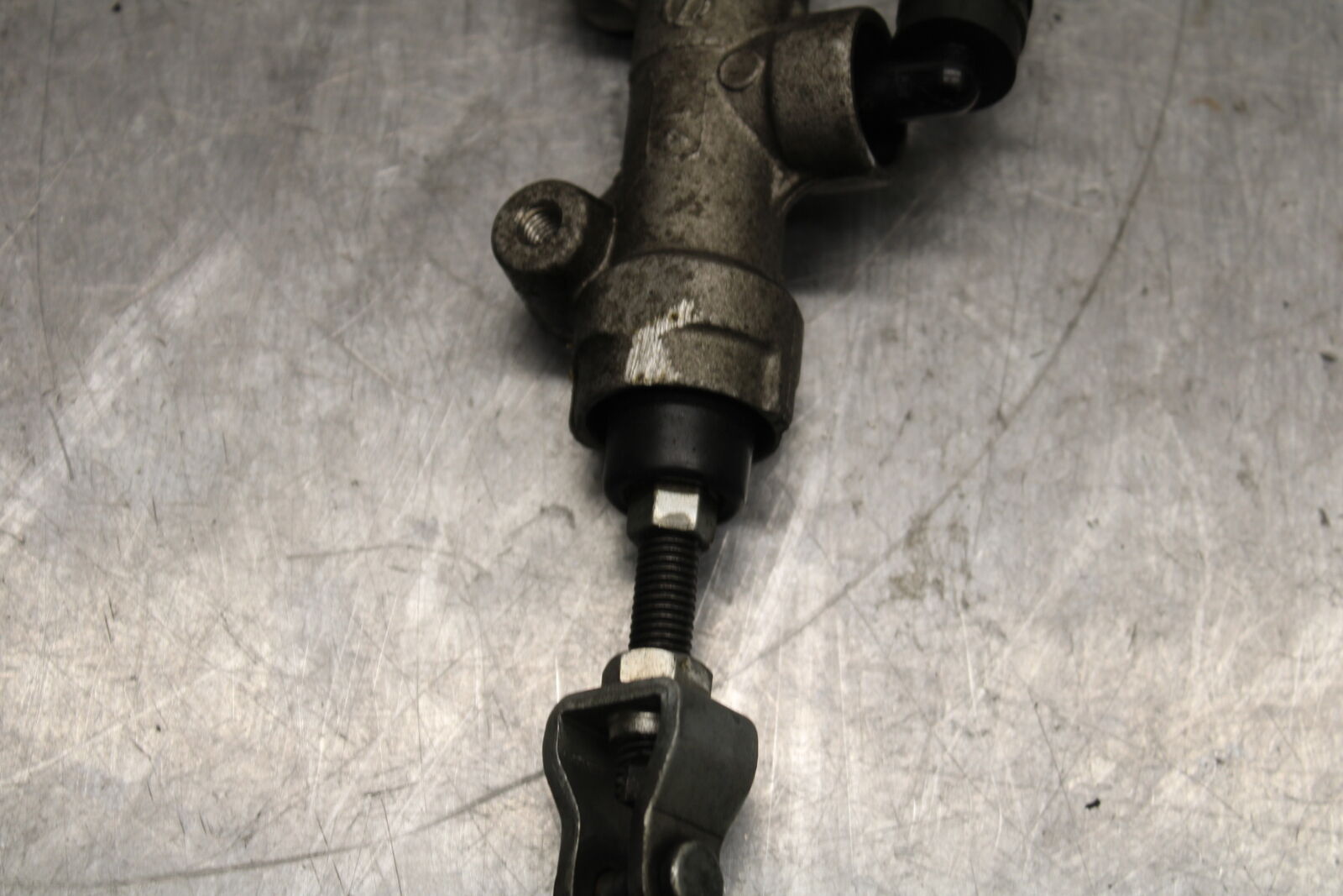 08-10 SUZUKI GSXR 600 REAR BACK BRAKE MASTER CYLINDER W RESERVOIR BB116