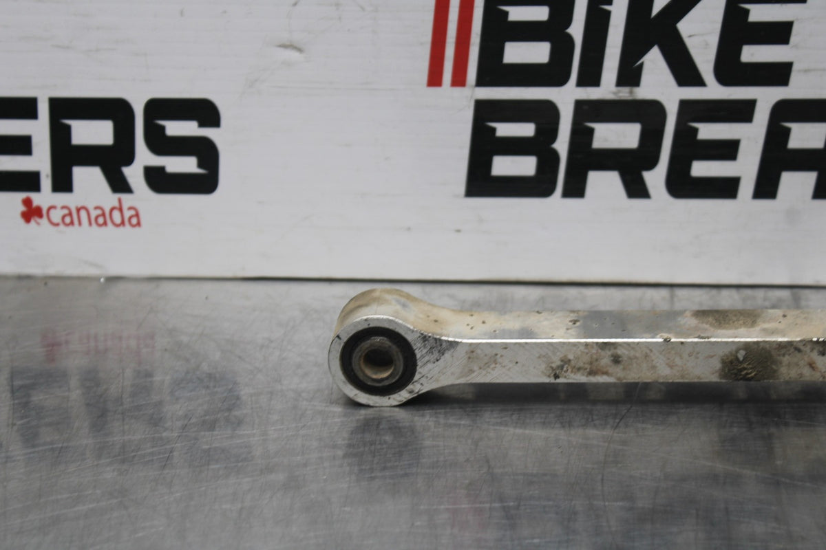 07 YAMAHA YZF R1 REAR DOGBONE SHOCK LINKAGE LINK BB826